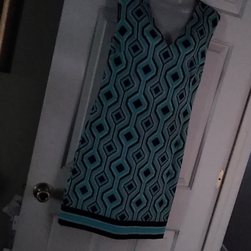 Dress w/ back zipper